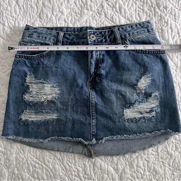 SOLD Vanilla Star jeans mini skirt - Picture 3 of 6